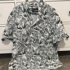 Banana Republic Monochrome Leaf Pattern Shirt